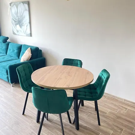 Modern 1br Free Parking With Hill View Apartman *