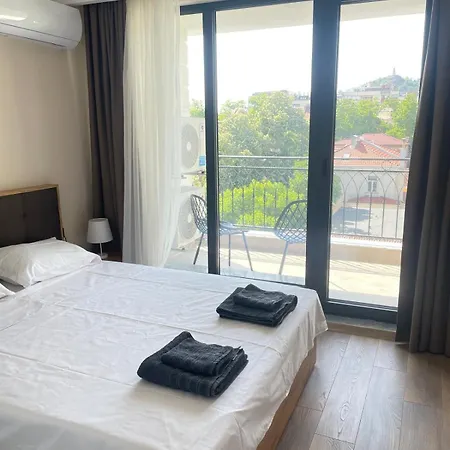 Διαμέρισμα Modern 1br Center With Hill View Φιλιππούπολη