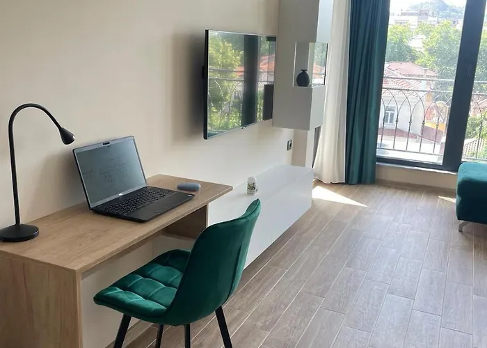 Modern 1br Free Parking With Hill View アパート プロヴディフ