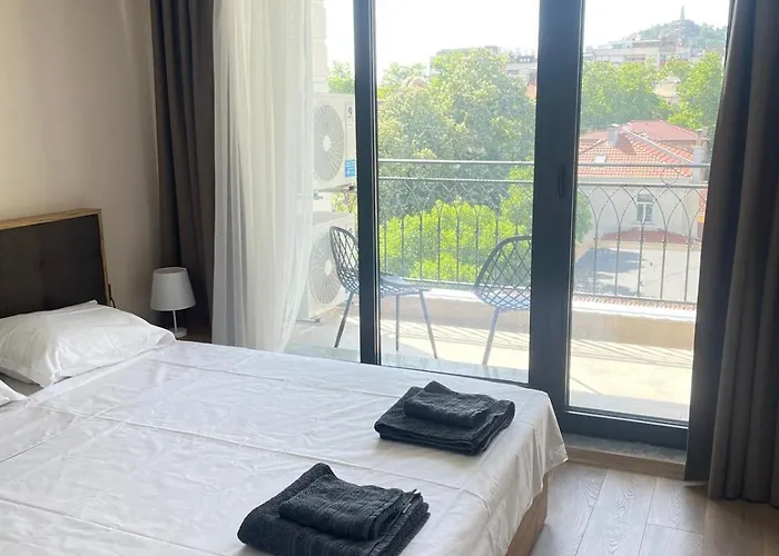 アパート Modern 1br Free Parking With Hill View プロヴディフ